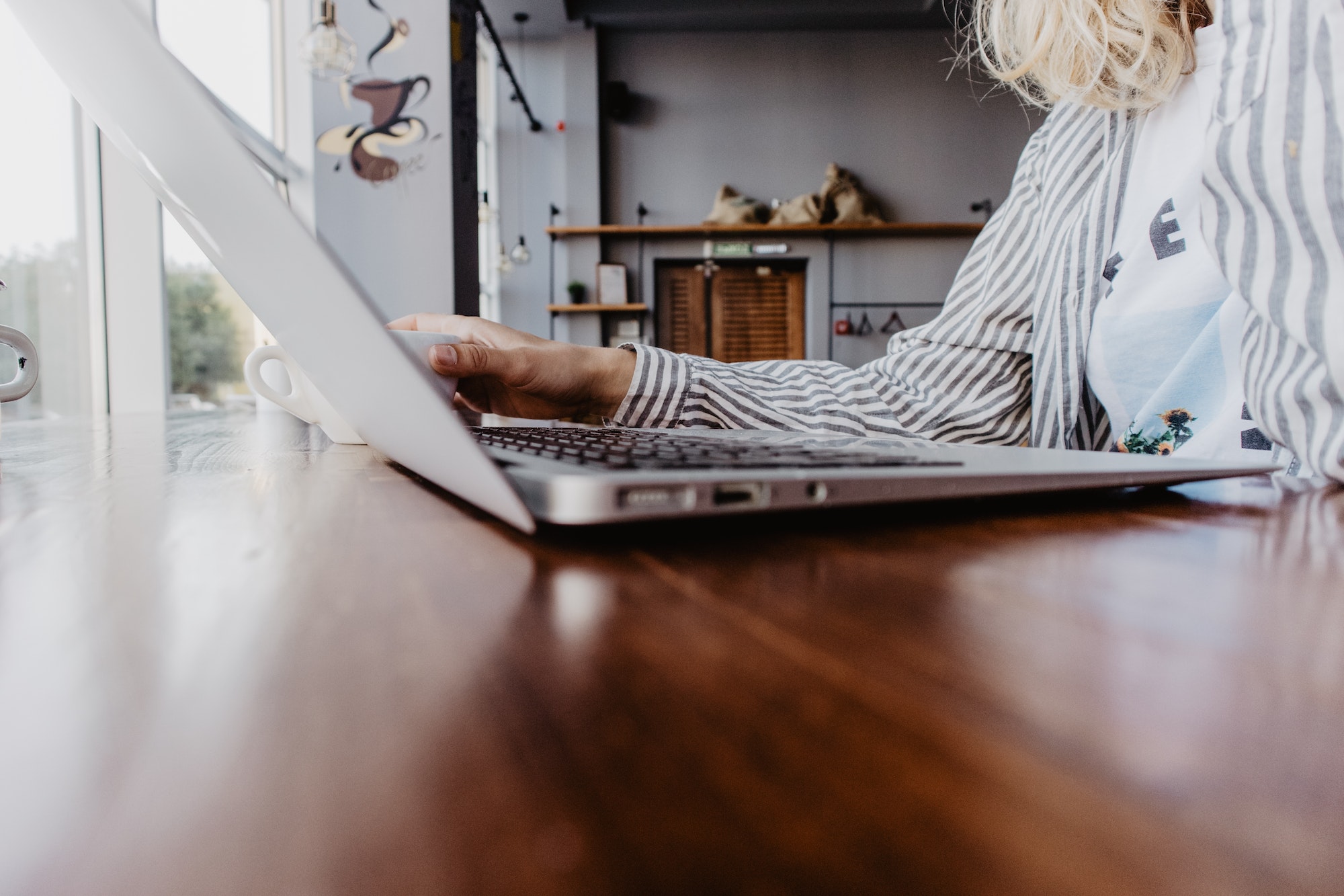 Girl using a laptop / online business / workspace / businesswoman / online meeting / study